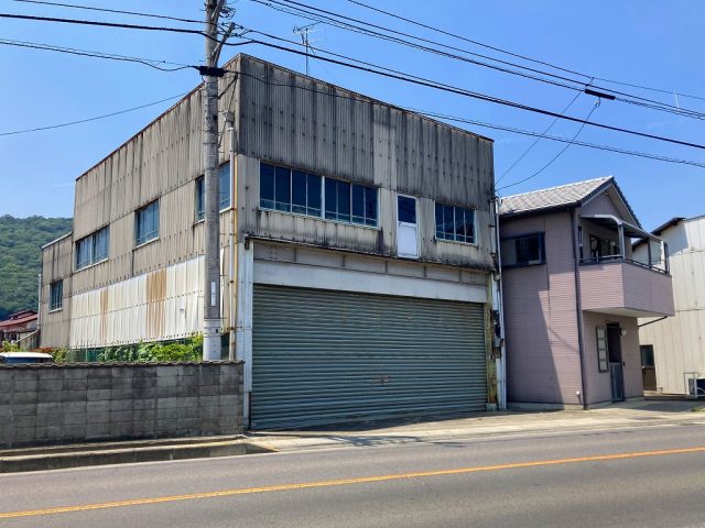 【新着物件】高松市松並町中古戸建と倉庫 990万円